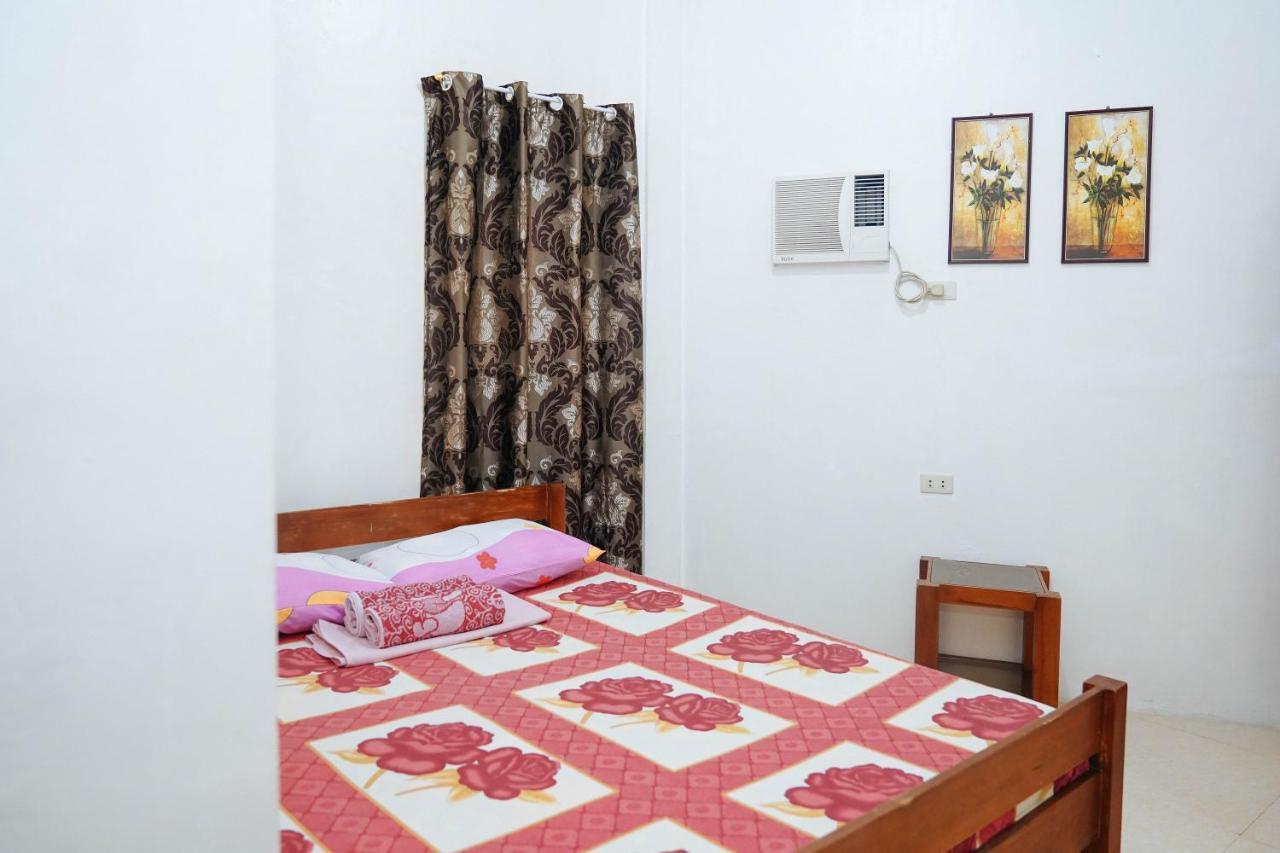 C Star Travellers Inn Ослоб Екстер'єр фото