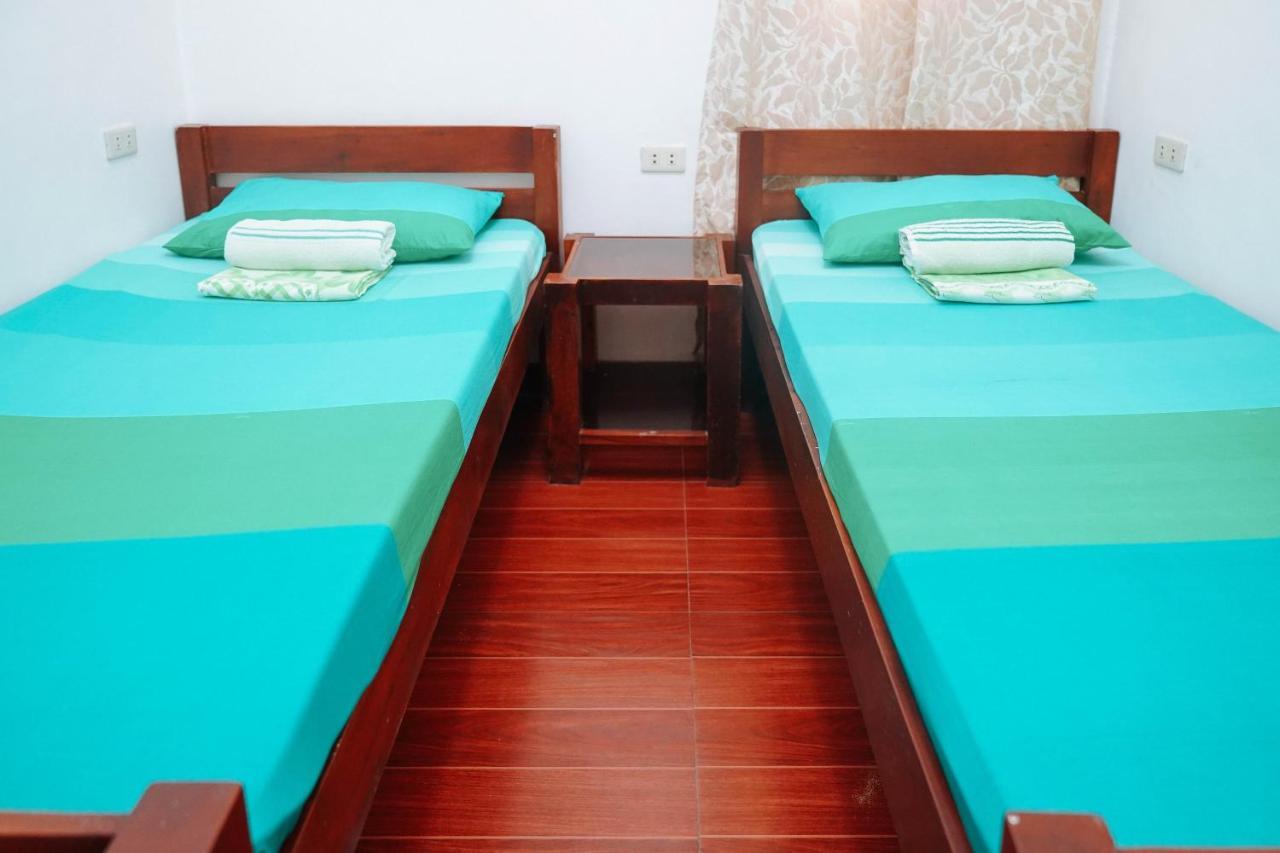 C Star Travellers Inn Ослоб Екстер'єр фото