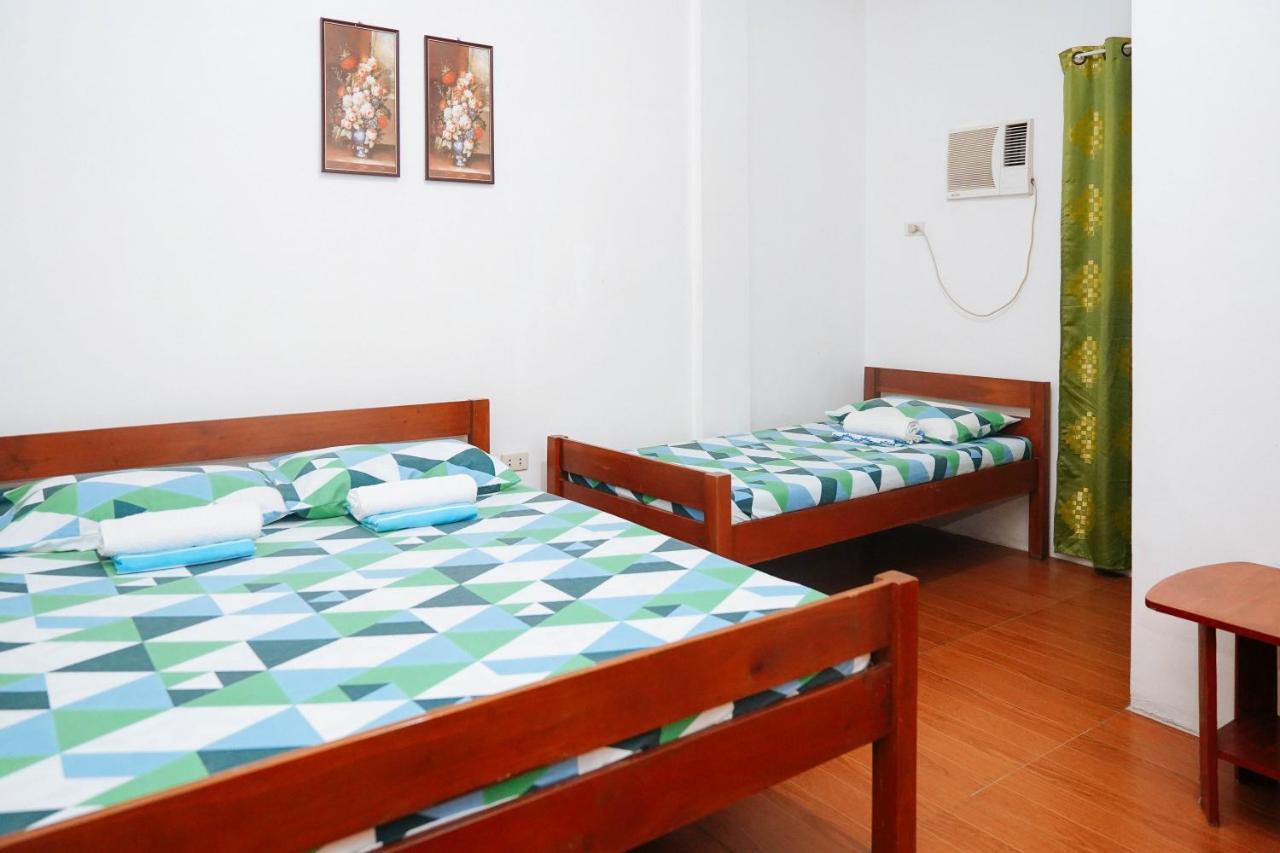C Star Travellers Inn Ослоб Екстер'єр фото